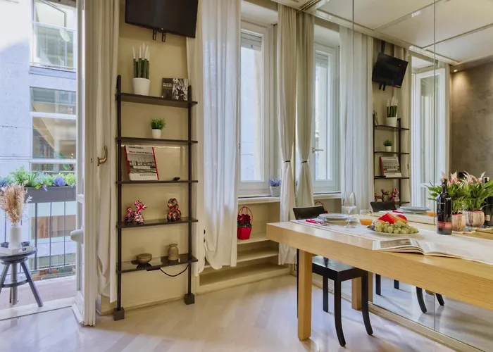 Cerva - Cozy 1 Bedroom With Balcony In San Babila By Rentopolis Daire