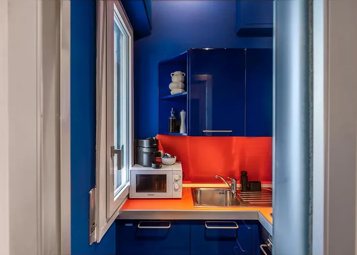 아파트 Spacious Design Flat At Navigli At 15 Min From Duomo *