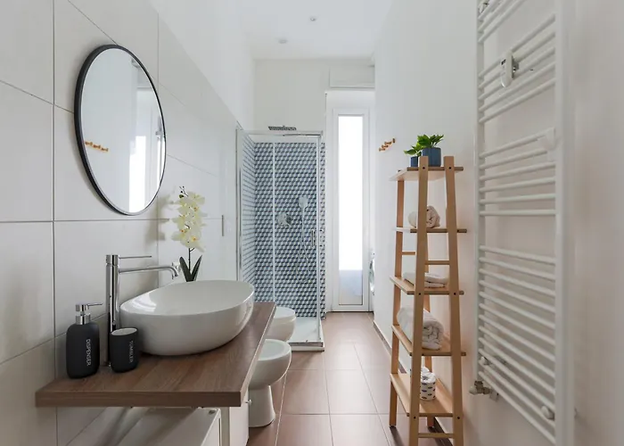 Della Corte House - Elegant Station *