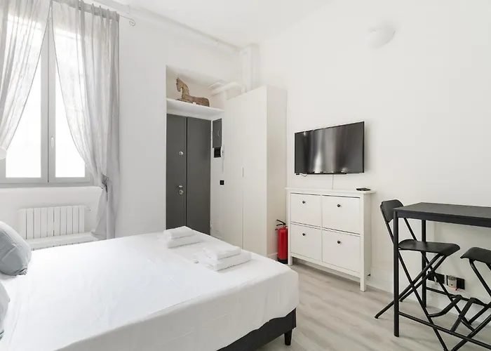 Guesthost - Bright Mm2 Sant'agostino Apartman