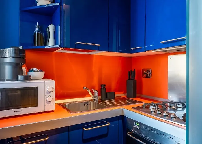 Spacious Design Flat At Navigli At 15 Min From Duomo *