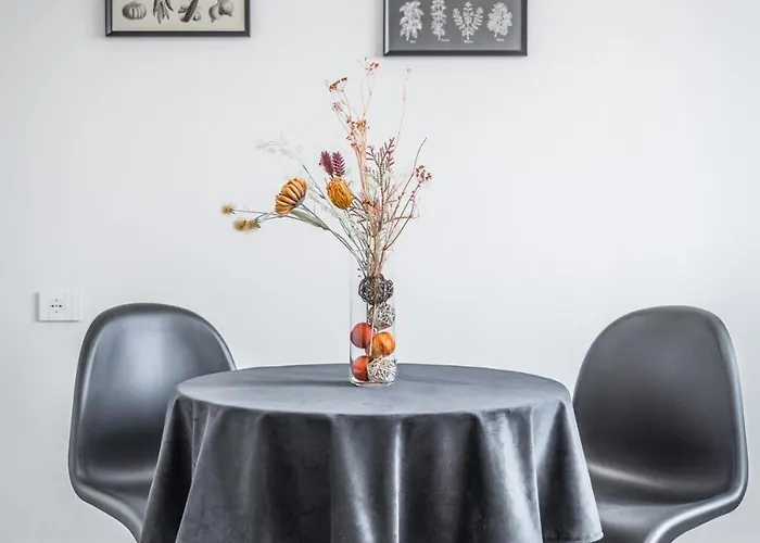 Station 400 Mt Apartment *