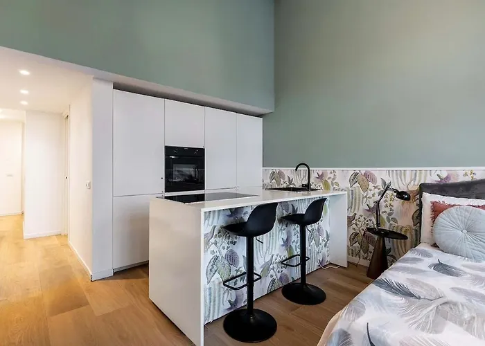 Luxurious Designer - Station *