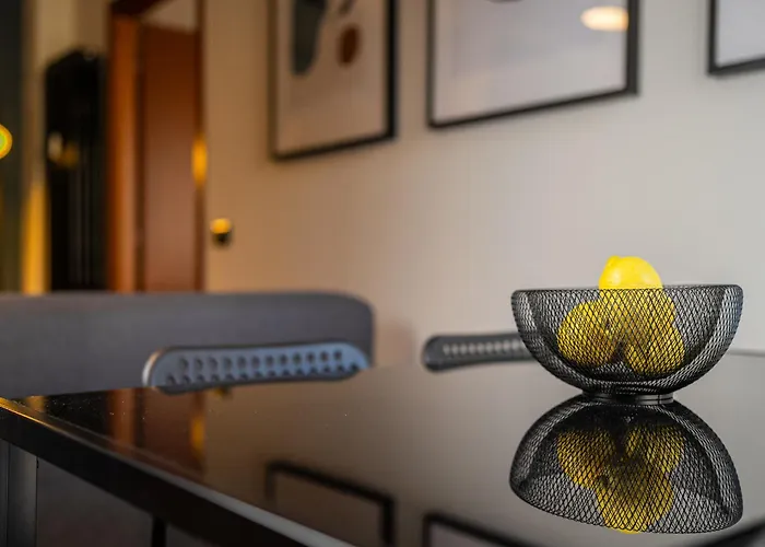 아파트 Spacious Design Flat At Navigli At 15 Min From Duomo