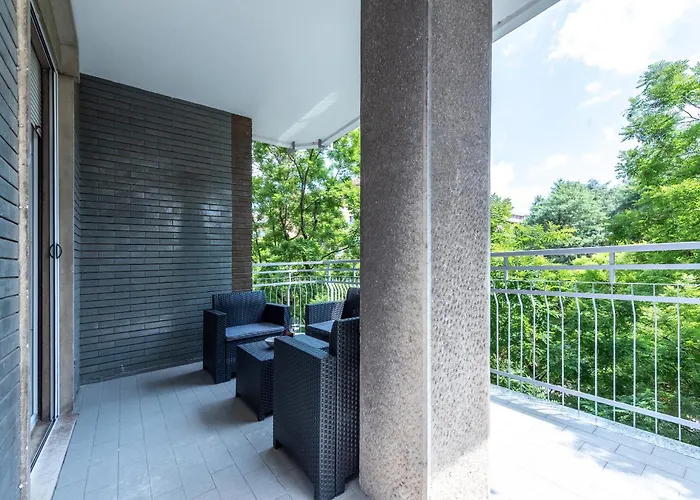 Apartman Navigli 2-bedroom And Sofa Bed *