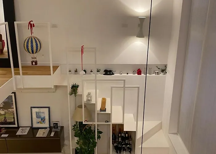 Loft In The Navigli-forum Area With Private Parking Appartamento