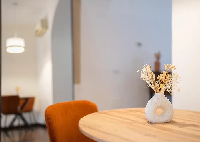 Apartamento Exclusive Loft With Private Garden In Center At Navigli - 10min To Duomo Milán