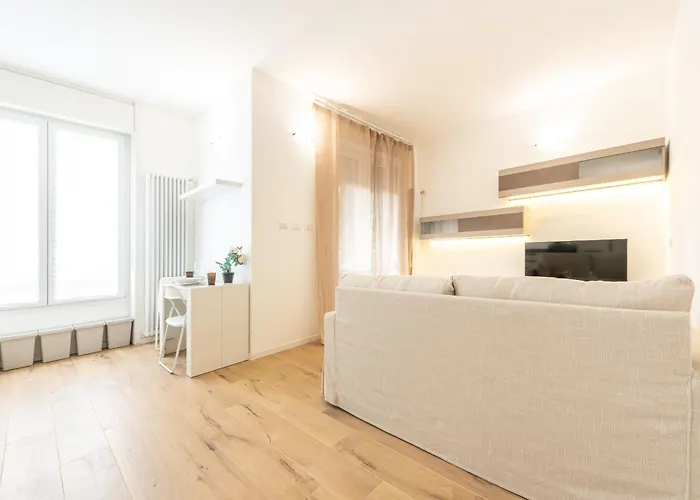 Apartman Navigli 2-bedroom And Sofa Bed *