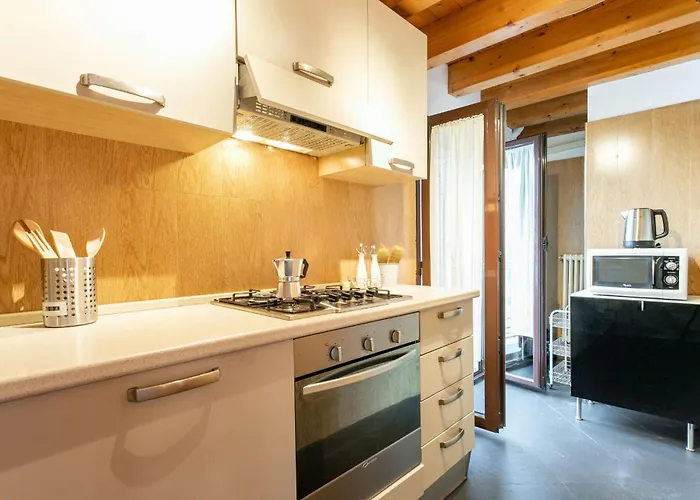 Lunigiana Sondrio - Villaggio Dei Giornalisti Апартаменты *