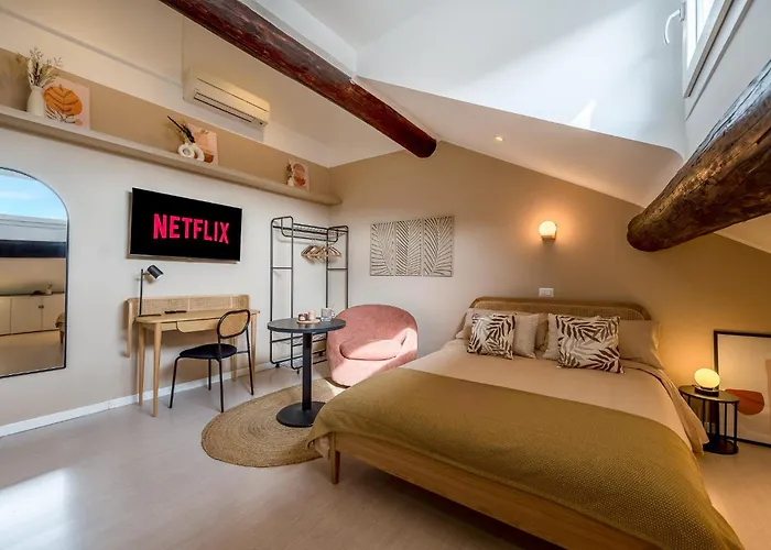 Apartment In Porta Venezia At 5 Min From Station Milan