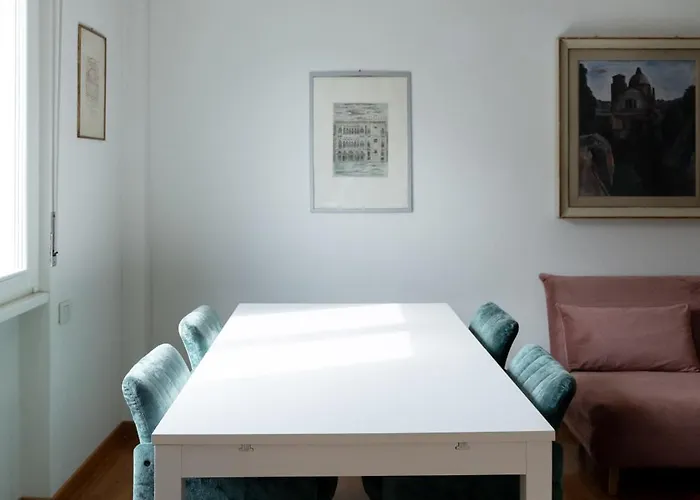 Cozy Two Bedrooms Fiera - Mirable Pm Милан