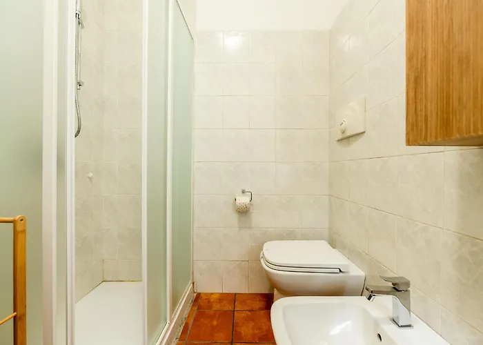 Spacious At 5 Min Walk From Station Milan