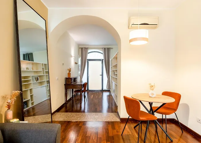 Apartamento Exclusive Loft With Private Garden In Center At Navigli - 10min To Duomo *