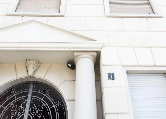 Piazzale Lodi - Trilocale In Porta Romana Apartamento Milão