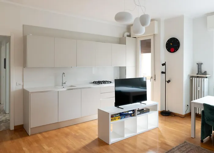 Cozy Two Bedrooms Fiera - Mirable Pm Апартаменты *