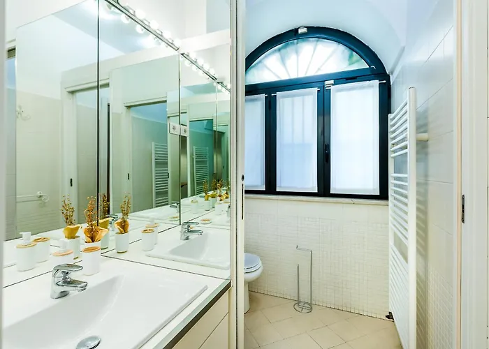 Exclusive Loft With Private Garden In Center At Navigli - 10min To Duomo Apartamento Milán