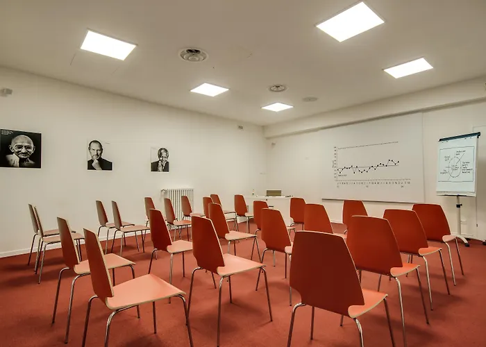 호텔 제니우스 다운타운 3*