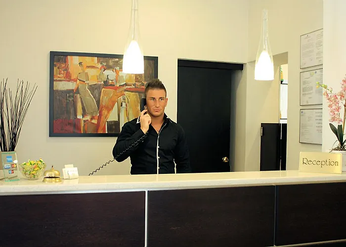 帕拉迪索酒店 2* 米兰