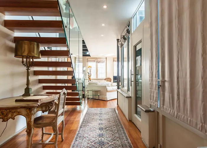 Youhosty - Luxury Town House ميلان