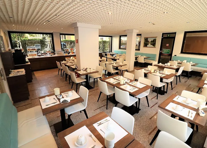 Domenichino Hotel