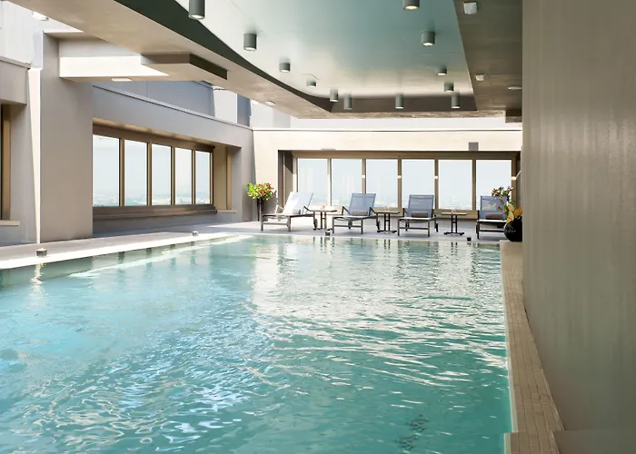 Western The Hub Hotel 4*