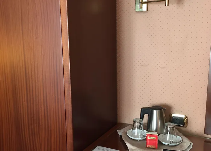 布里斯托酒店 4* 米兰