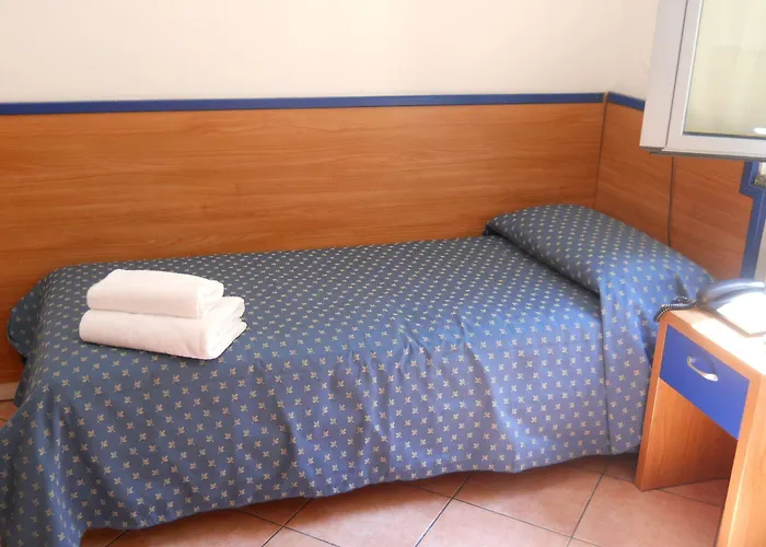 Iride Stazione Lambrate Citta Studi Hotel 2*