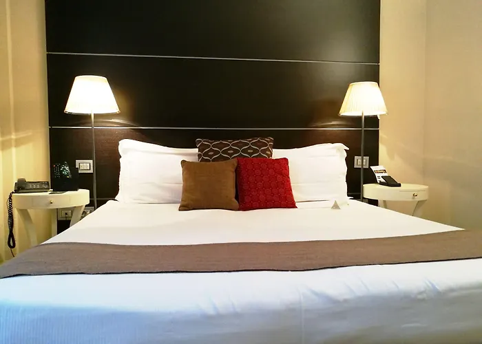 Otel Townhouse 33 Boutique 4*