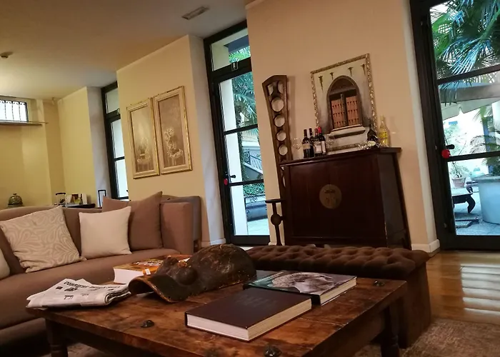 Townhouse 33 Boutique