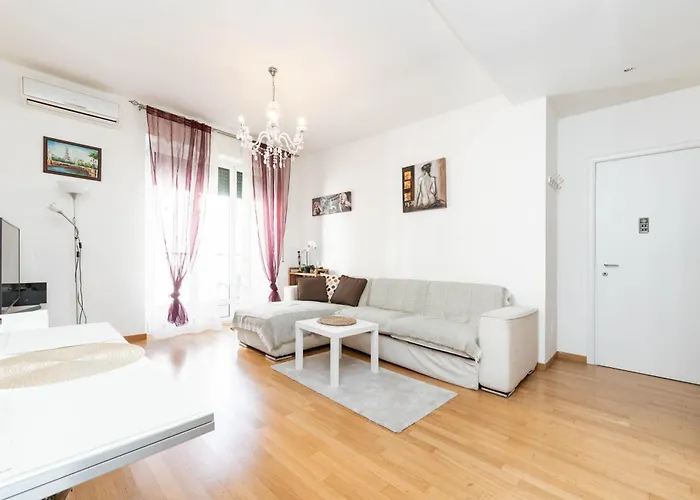 Isabel House Милан