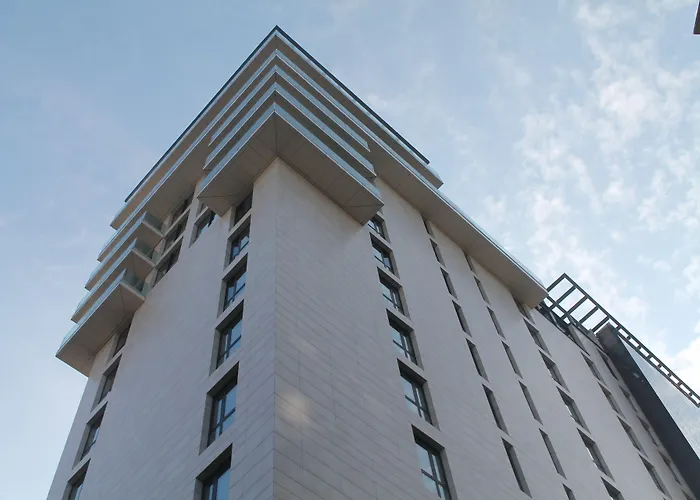 アップタウン　パレス ホテル