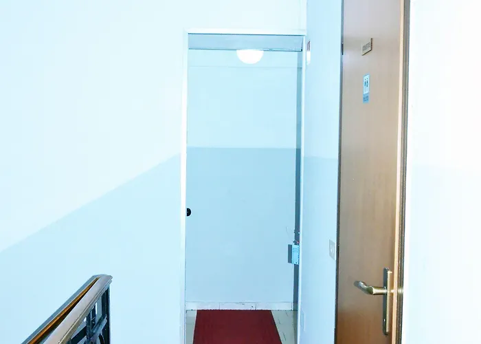 New Hotell *