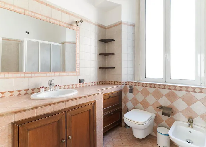 Guesthost - Bright Rubattino Apartament *