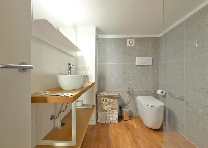 Homeby, Loft Nicholas *