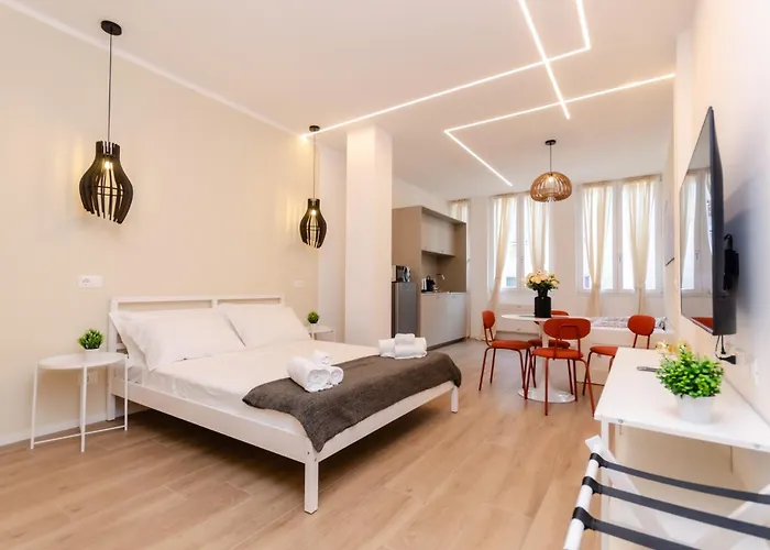 Vivimihome - Le Gemme Di Desenzano * Milánó