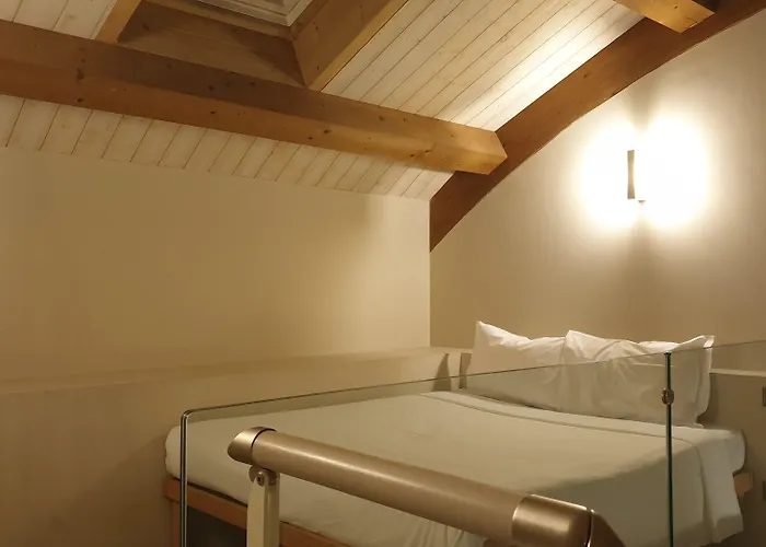 Seven Hotel 2*
