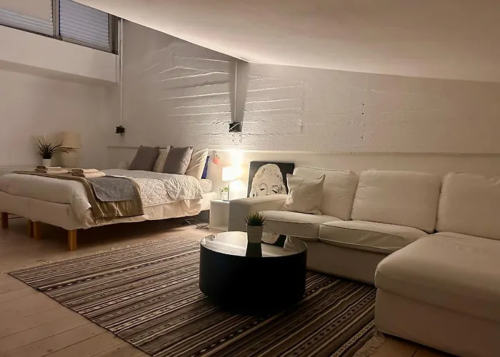 Loft Navigli With Private Garden Bed and breakfast 3*