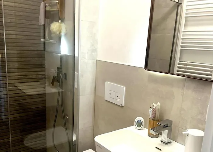 Urban Oasis - Two-room Apartment! 밀라노