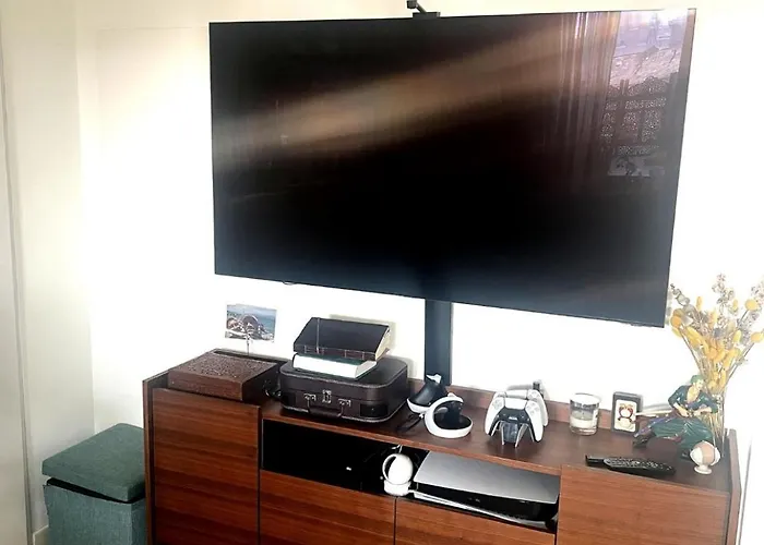 Urban Oasis - Two-room Apartment! * 밀라노