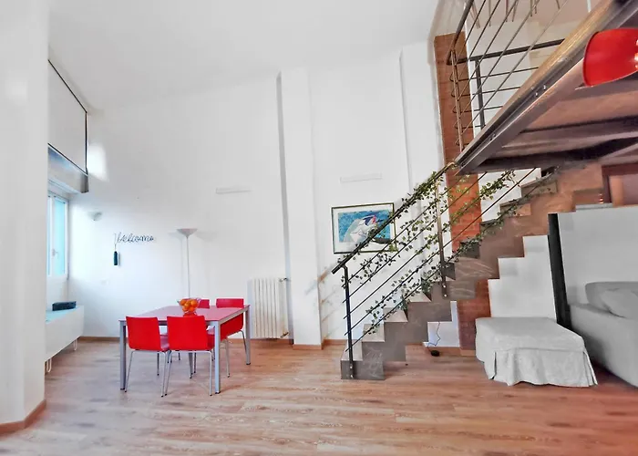 شقة Likehome - Via Scaldasole Loft