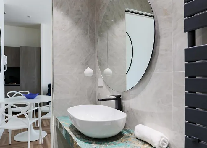 Yls Luxury 2 Apartment