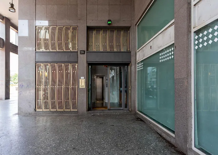 Yls Luxury 2 Apartment