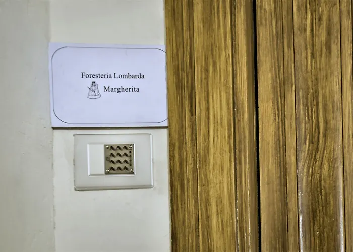 Foresteria Margherita 3* מילאנו