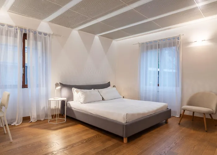 Easyhomes - Spiga Milão