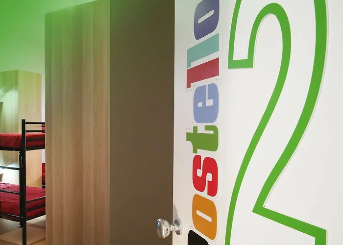 بيت شباب ميلانو أوستيلو *