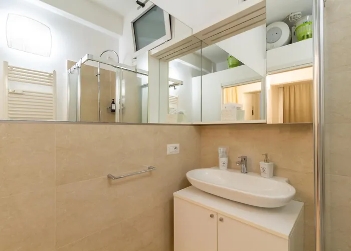 Modern And Cozy In Darsena Area * Milano