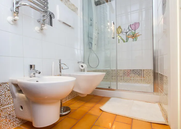 Bed and breakfast Antico Cortile 4*