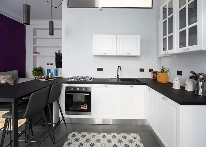 Charming Near Argonne Modern Living *