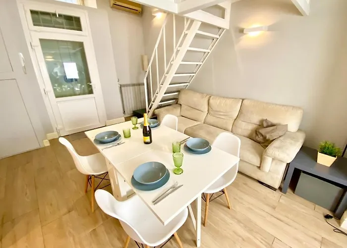 Central-duomo- Beautiful Loft - 400 Meters From The Metro Apartamento *