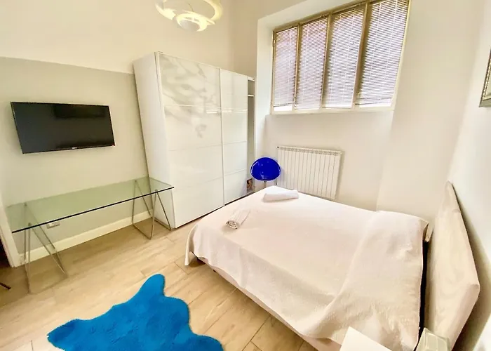 Apartamento Central-duomo- Beautiful Loft - 400 Meters From The Metro